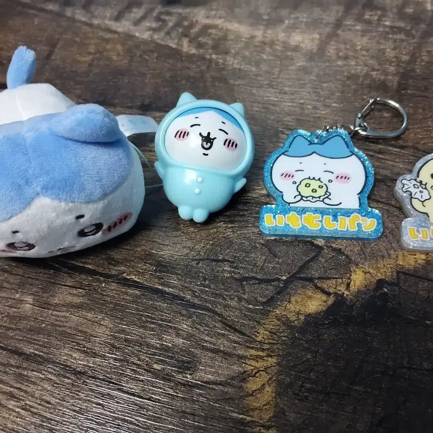 [BUNJANG] Chiikawa Hachiwara Doll Keyring Set / 치이카와 하치와레 인형 키링 세트