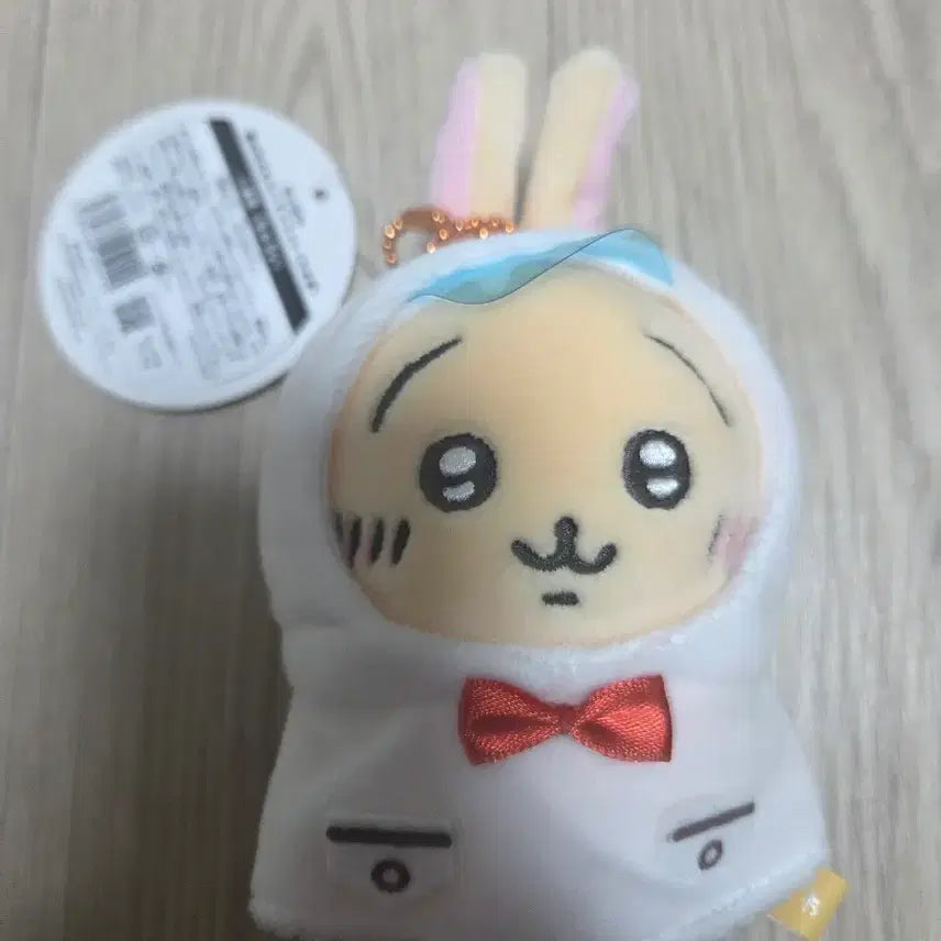 [BUNJANG] Chiikawa Raincoat Doll Charm / 치이카와 우비 인형 키링