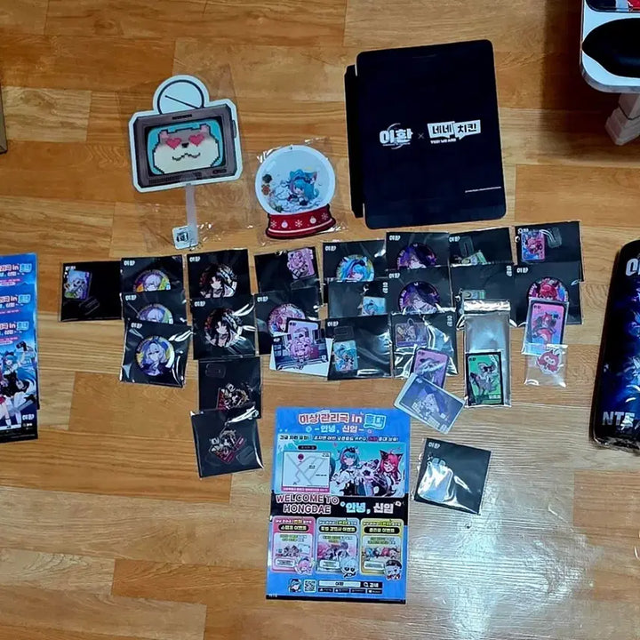 [BUNJANG] Lee Hwan Hongdae Pop-up Store Goods Set / 이환 홍대 팝업 굿즈