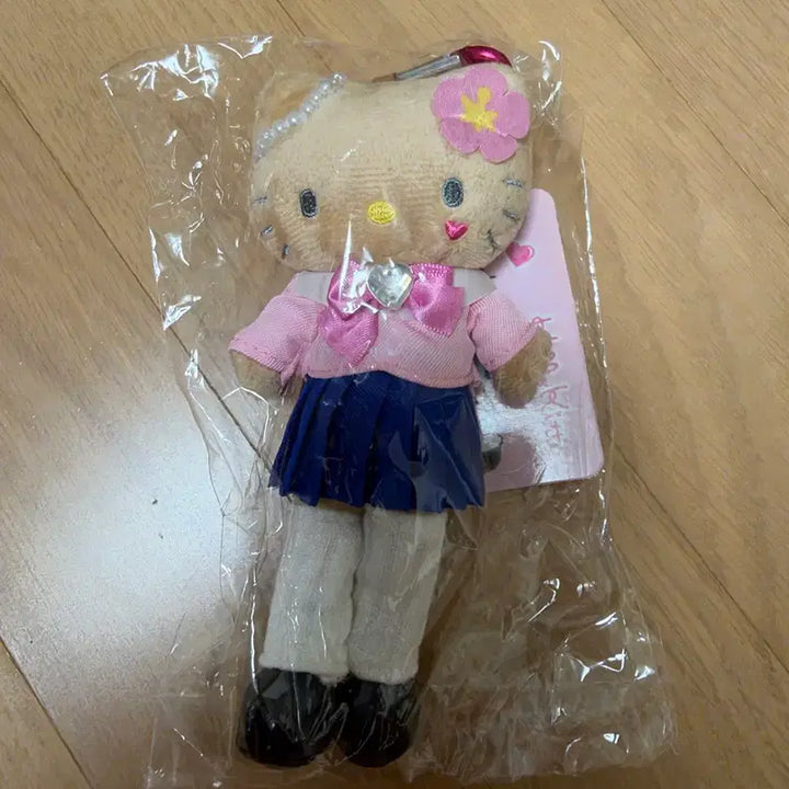 [BUNJANG] Hello Kitty Gal Tanning School Uniform Long Legs / 헬로키티 갸루 태닝 교복 롱다리