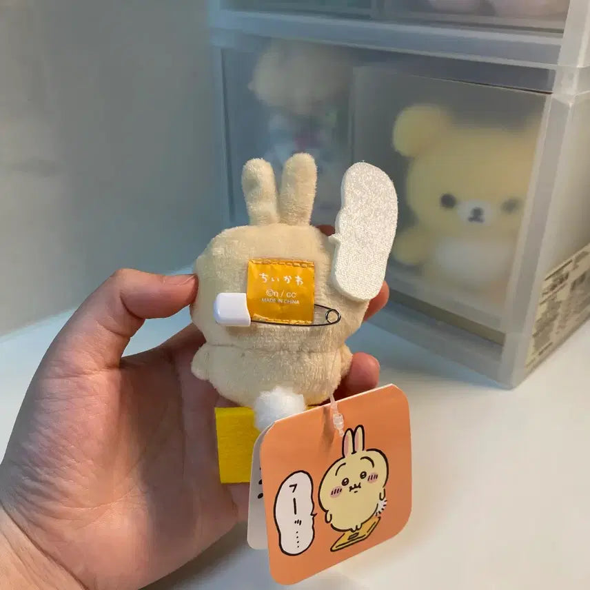 [BUNJANG] Usagi (Rabbit) Enamel Pin - Scale / [택O] 우사기 뱃지 - 체중계