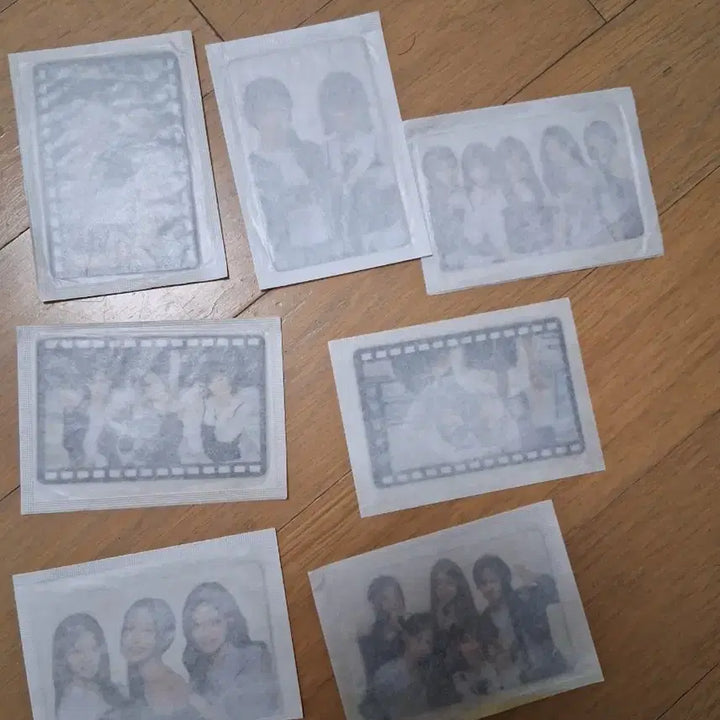 [BUNJANG] RESCENE Bread Photocard Bundle Set (Sealed) / 리센느 빵 포카 27종 일괄(미개봉)