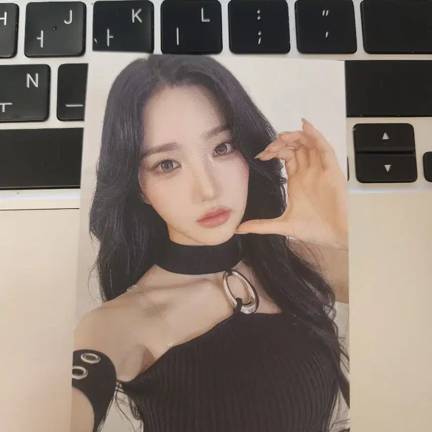 [SOLD OUT] [BUNJANG] tripleS Yooyeon Gift Concert Object 349 Official Photocard / 트리플에스 유연 기프트 콘서트 오브젝트 349 공방 포카 폴라 md 348