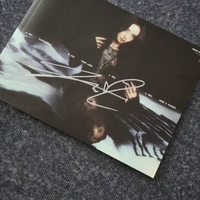 [BUNJANG] BLACKPINK JISOO Autographed Photobook / 지수 친필싸인 블랙핑크 BLACKPINK JISOO 제니 로제 리사