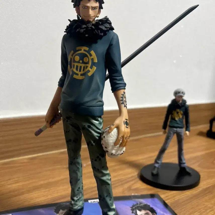 [BUNJANG] One Piece Trafalgar Law Figure Bundle Set / 원피스 트라팔가 로 피규어 2개 일괄
