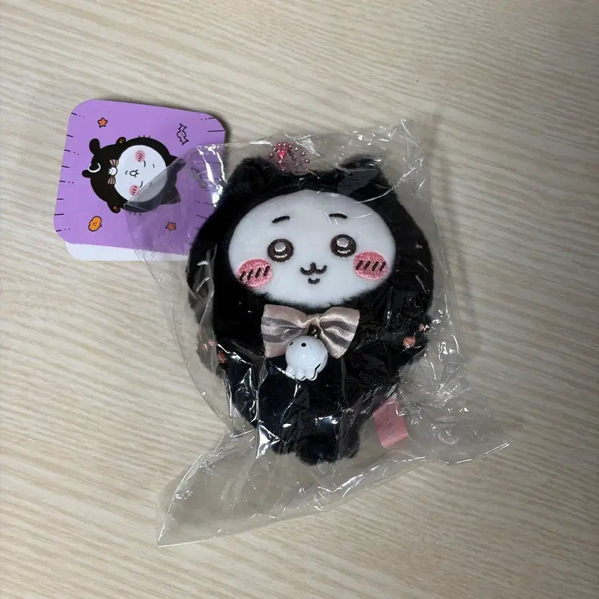 [BUNJANG] Chiikawa Halloween Black Cat Charm / 치이카와 할로윈 검은 고양이 키링