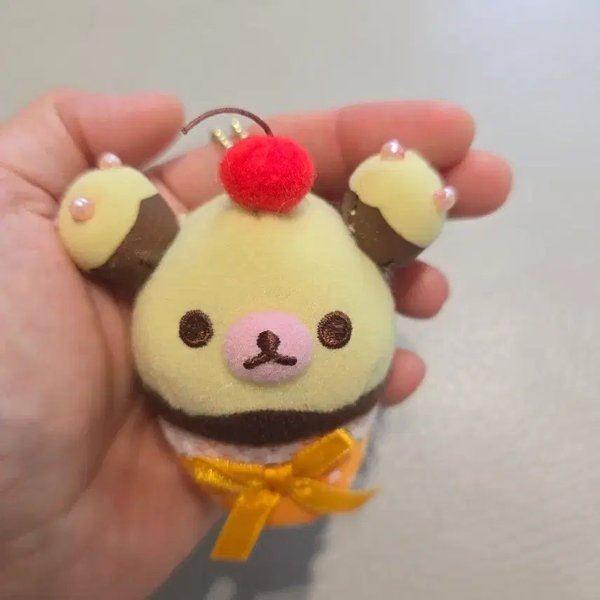 [BUNJANG] Rilakkuma Cupcake Charm / 고전 코리락 쿠마 컵케익 키링