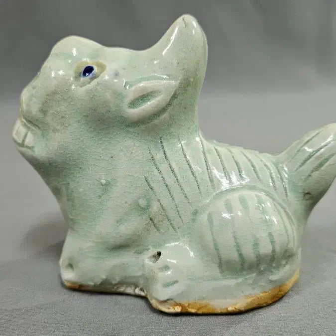 [BUNJANG] Unusual Animal-Shaped Chinese Inkstone / 특이한 동물 형태 도자기 연적