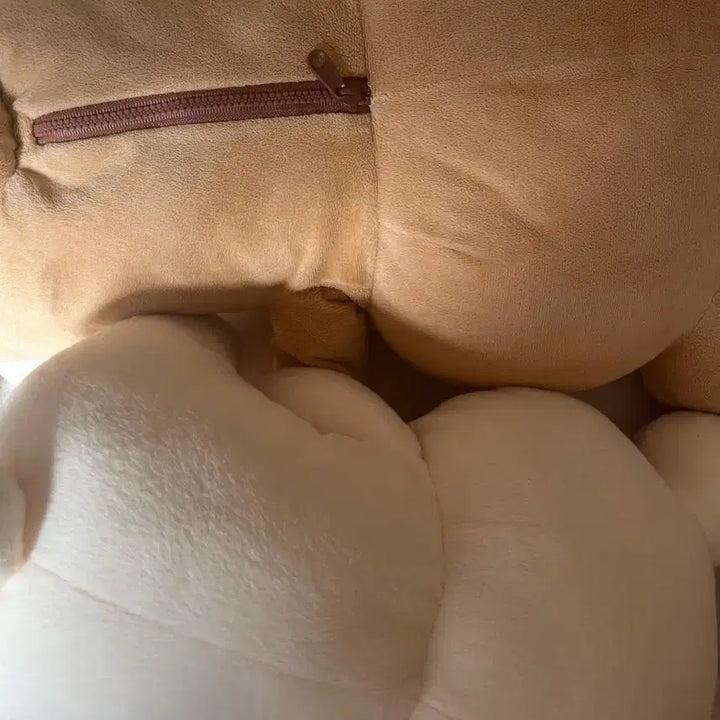[BUNJANG] Rilakkuma Korilakkuma Strawberry Large Plush Bundle Set / 리락쿠마 코리락쿠마 딸기 대형 인형 일괄판매