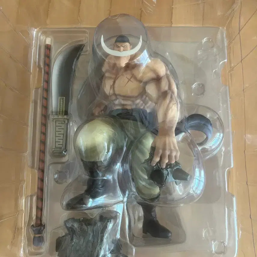 [BUNJANG] One Piece Maximum Whitebeard Figure (Unsealed) / 원피스 맥시멈 흰수염 피규어 팝니다 (개봉품)