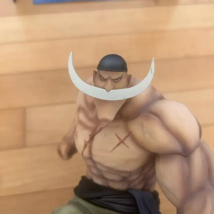 [BUNJANG] One Piece Maximum Whitebeard Figure (Unsealed) / 원피스 맥시멈 흰수염 피규어 팝니다 (개봉품)