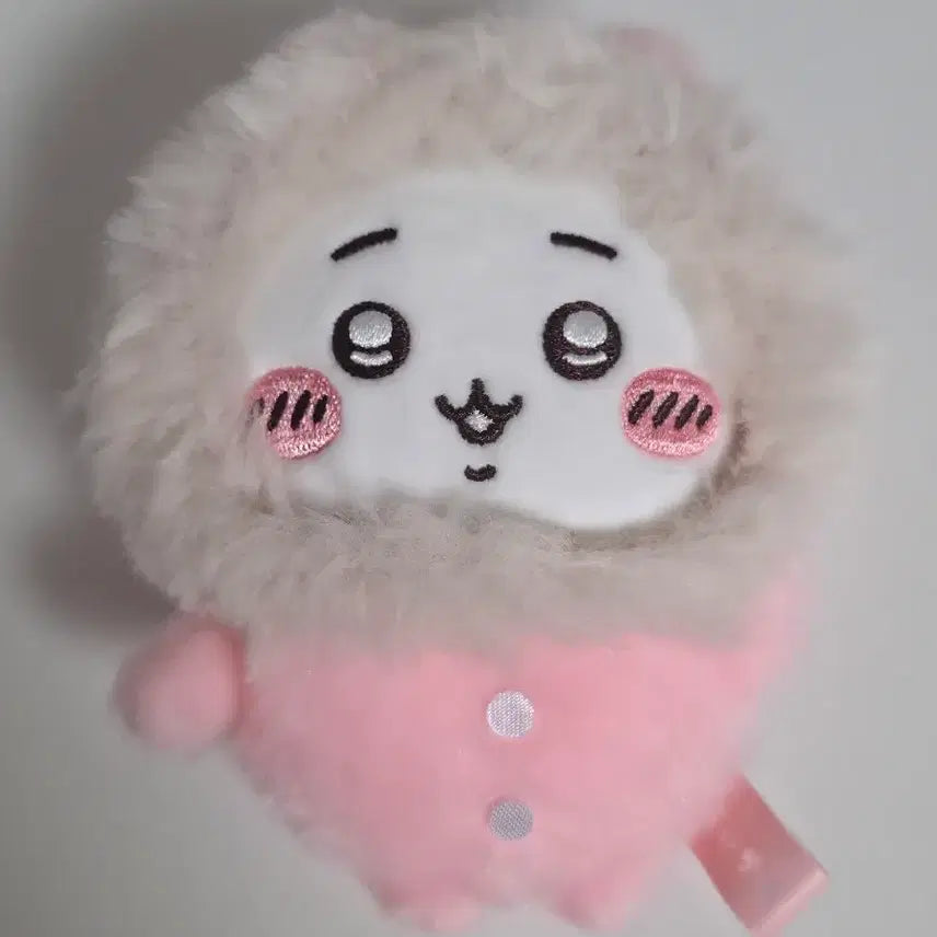 [BUNJANG] Chiikawa Winter Plush Keychain - Pajama Outfit / 정품) 치이카와 겨울 옷 마스코트 누이 인형 키링 털옷 털파자마 파자마