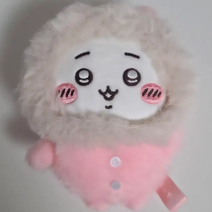 [BUNJANG] Chiikawa Winter Plush Keychain - Pajama Outfit / 정품) 치이카와 겨울 옷 마스코트 누이 인형 키링 털옷 털파자마 파자마
