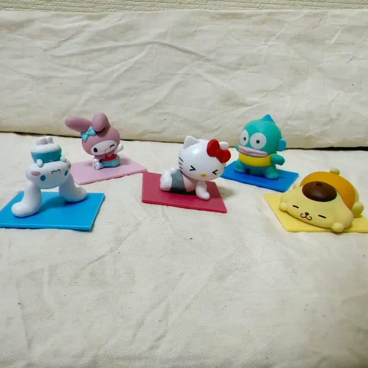 [BUNJANG] Sanrio Yoga Gacha Bundle Set / 산리오 요가 가챠 일괄판매