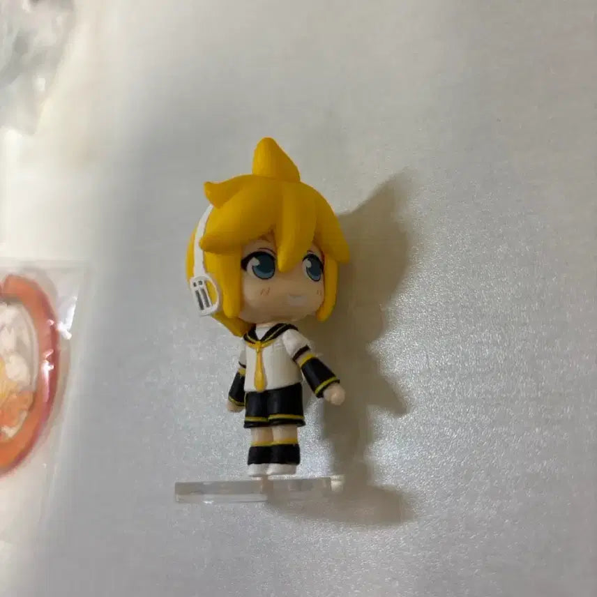 [BUNJANG] Vocaloid Len Gacha Figure / 보컬로이드 렌 가챠 피규어 판매