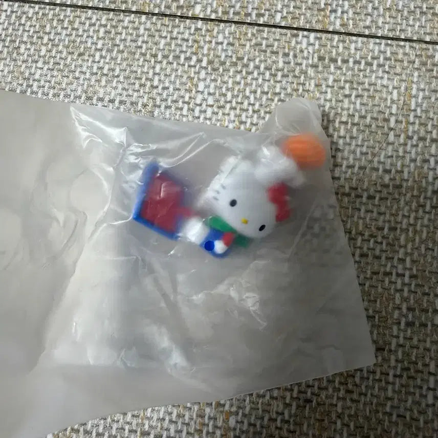 [BUNJANG] Hello Kitty Gachapon Figure / 키티 가챠 피규어