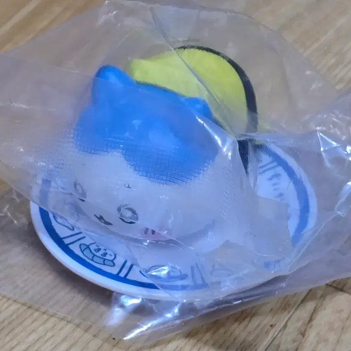 [BUNJANG] Chiikawa Hachware Sushi Figure / 치이카와 먼작귀 초밥 피규어 하치와레