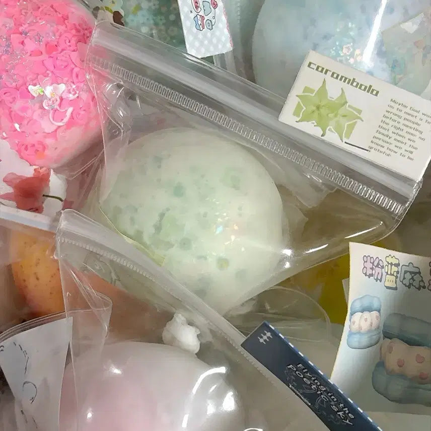 [BUNJANG] Douyin Handmade Accessories Bundle (5 pcs) / 까눌레,돼지토끼,나나,구미퍼피 등 도우인 수제공 5개