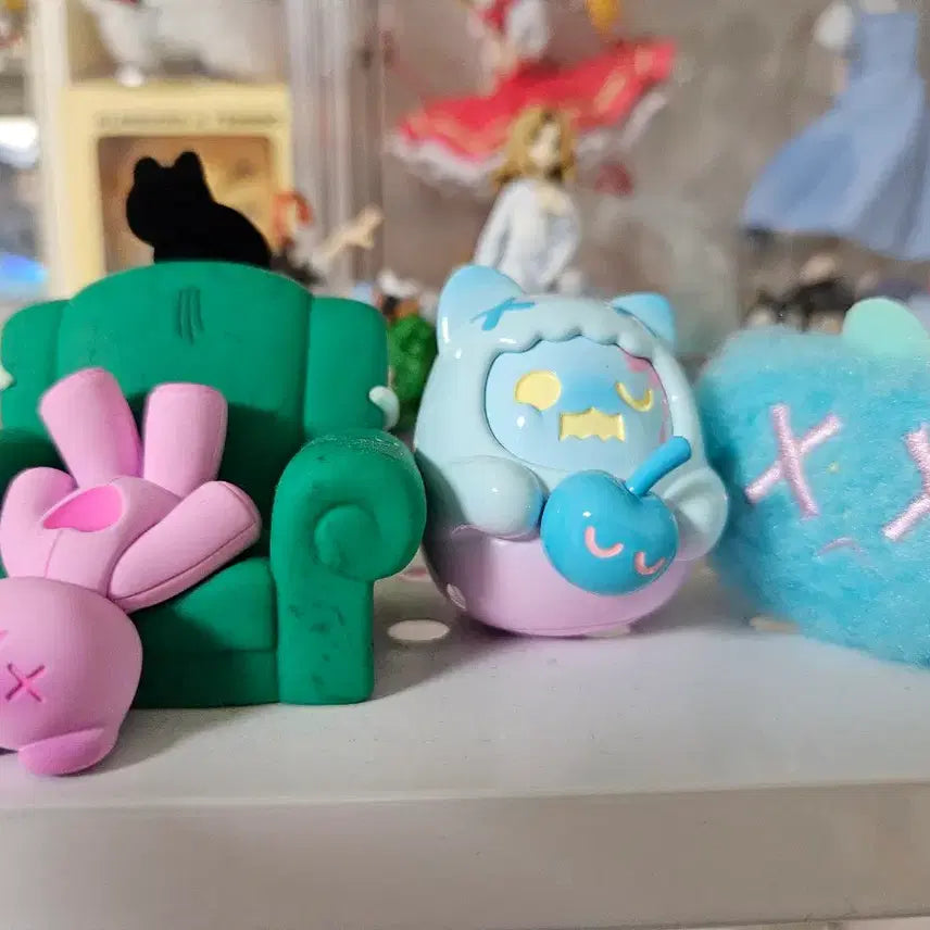 [BUNJANG] BUMZU Ghost Bear Figure / 신우 고스트베어 피규어