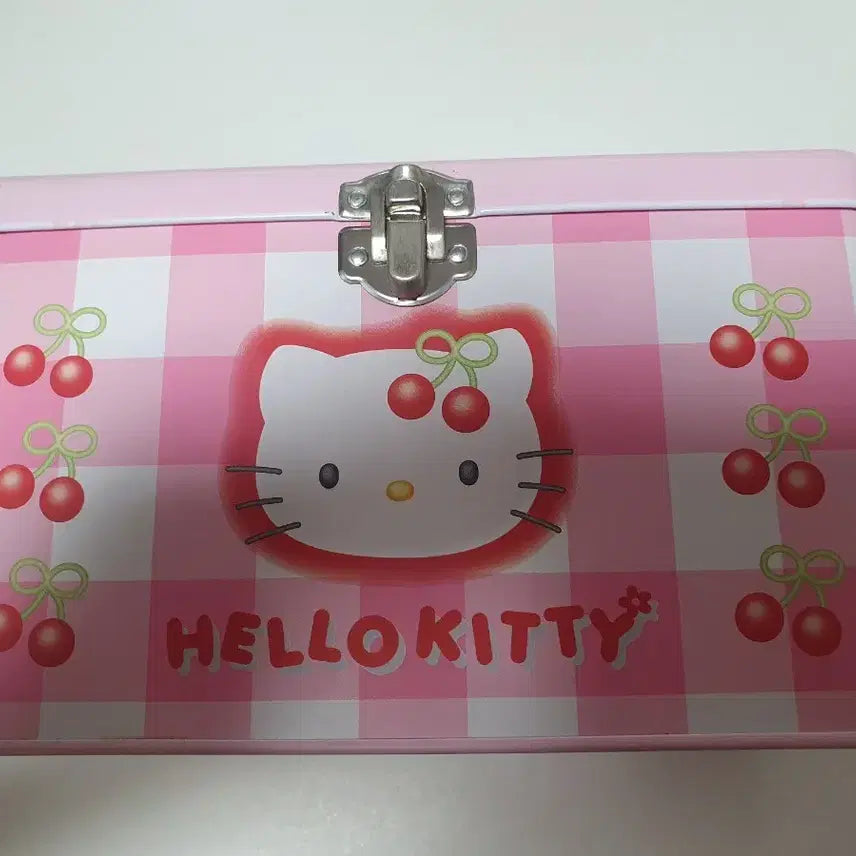 [BUNJANG] Vintage Cherry Kitty Kaohana Tin Storage Box / 고전 체리 키티 카오하나 빈티지 틴 보관함 소품함 틴케이스 상자