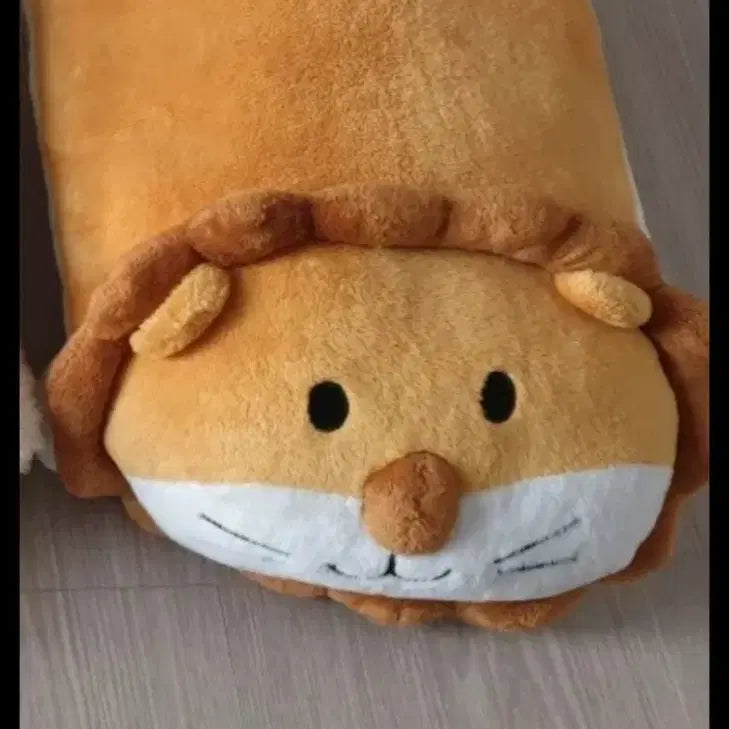 [BUNJANG] Lion Plush Doll for Napping / 낮잠  사자인형