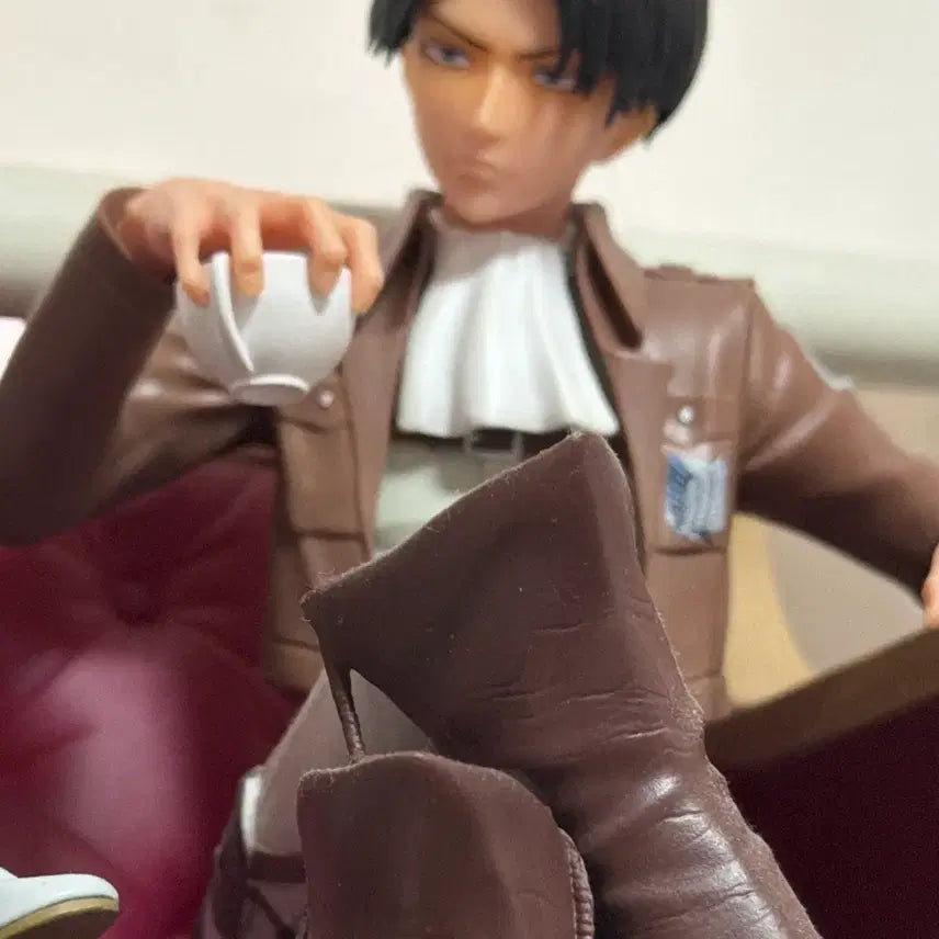 [BUNJANG] Attack on Titan Levi Figure Popcorn Bucket / 진격의거인 리바이 피규어 팝콘통