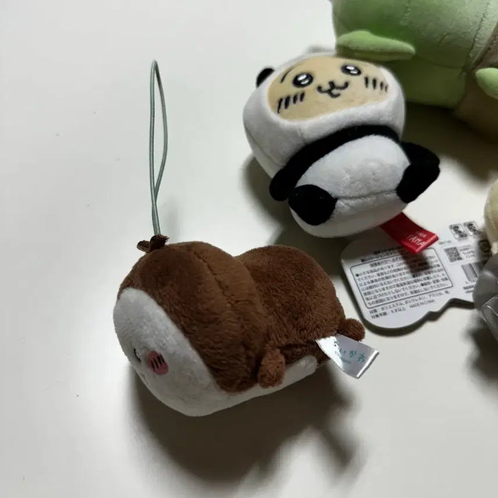 [BUNJANG] Cheekawa Beetle Plush Keychain / 먼작귀 치이카와 풍뎅이 네소베리 인형 키링
