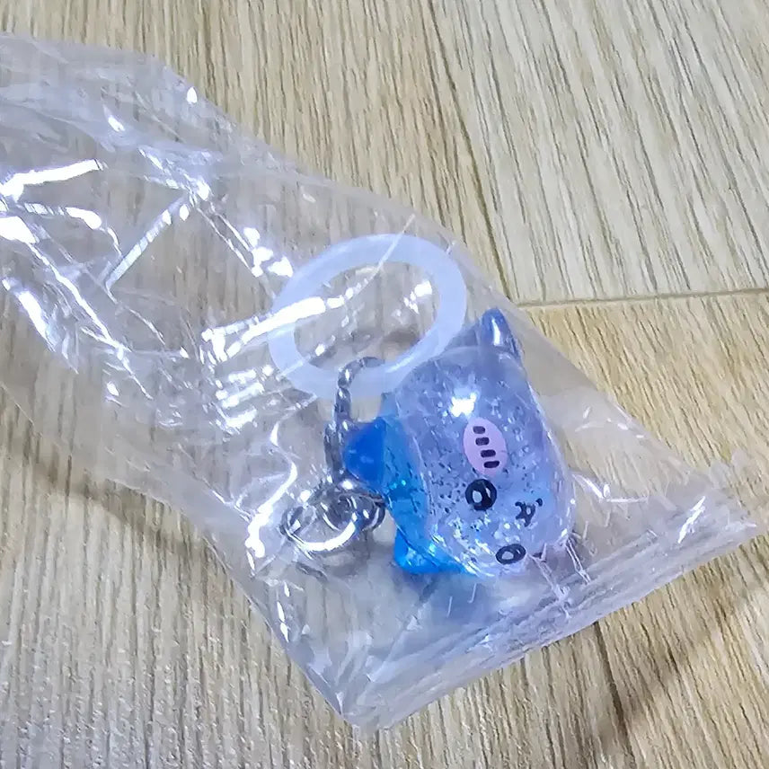 [BUNJANG] Chiikawa Park Limited Edition Figure (Hachiware) / 치이카와파크 특전 피규어(하치와레)