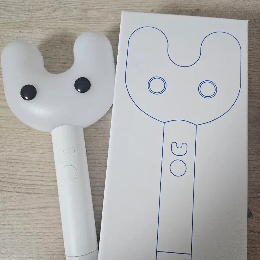 [BUNJANG] NewJeans Bunnysong Lightstick / 뉴진스 빙키봉 급처