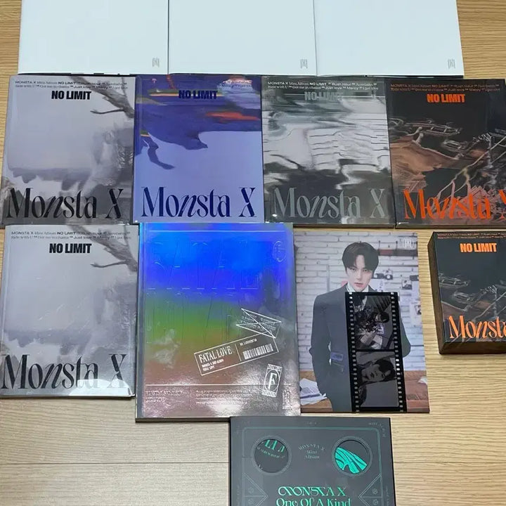 [BUNJANG] Monsta X Album Bundle Set / 몬스타엑스 몬엑 앨범 일괄 판매 굿즈 양도