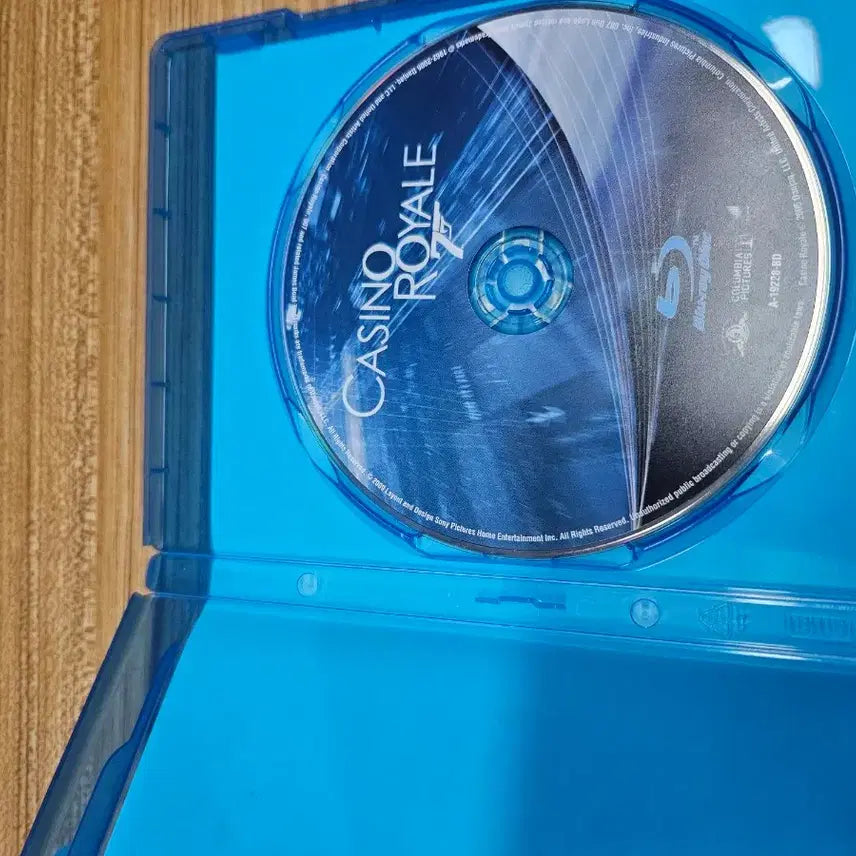 [BUNJANG] 007 Casino Royale Blu-ray (Korean Release) Daniel Craig / 007 Casino Royale  블루레이 국내정발 한글자막 다니엘 크레이그