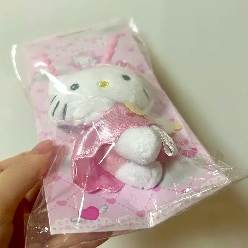 [BUNJANG] Sanrio Hello Kitty Plush Necklace (Pink, Sealed) / 산리오 헬로키티 누이구루미 인형 넥클리스 미개봉 핑크