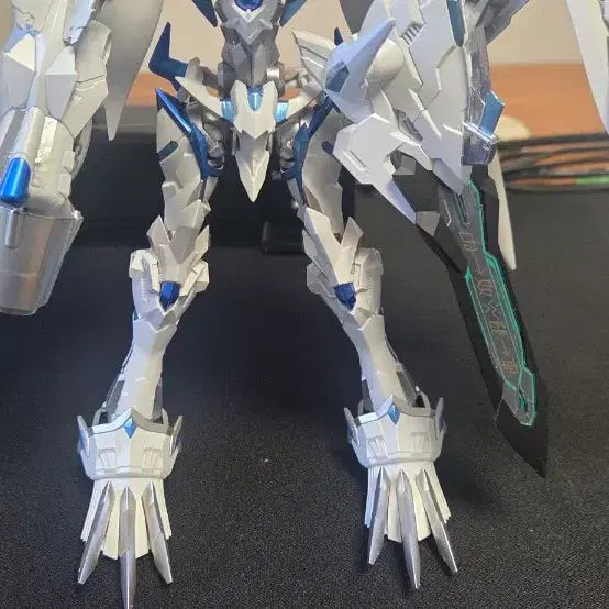 [BUNJANG] Omegamon X Antibody Custom Painted &amp; Assembled Model / 오메가몬 X항체 도색 가조립 판매합니다.