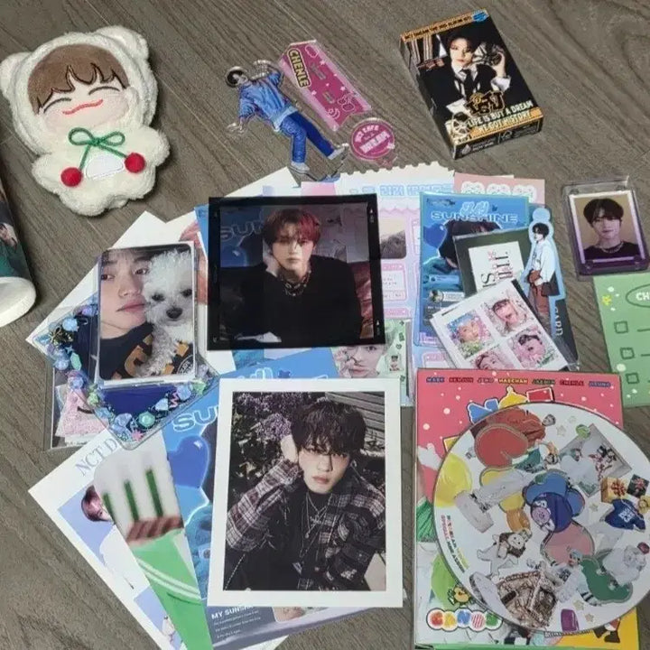 [BUNJANG] NCT Dream Chenle Goods Bundle Set / Nct dream 천러 굿즈 일괄판매개별X 보이는하자는 딱히없습니다...하자예민하신분은 구매할때 한번 고려해주시길