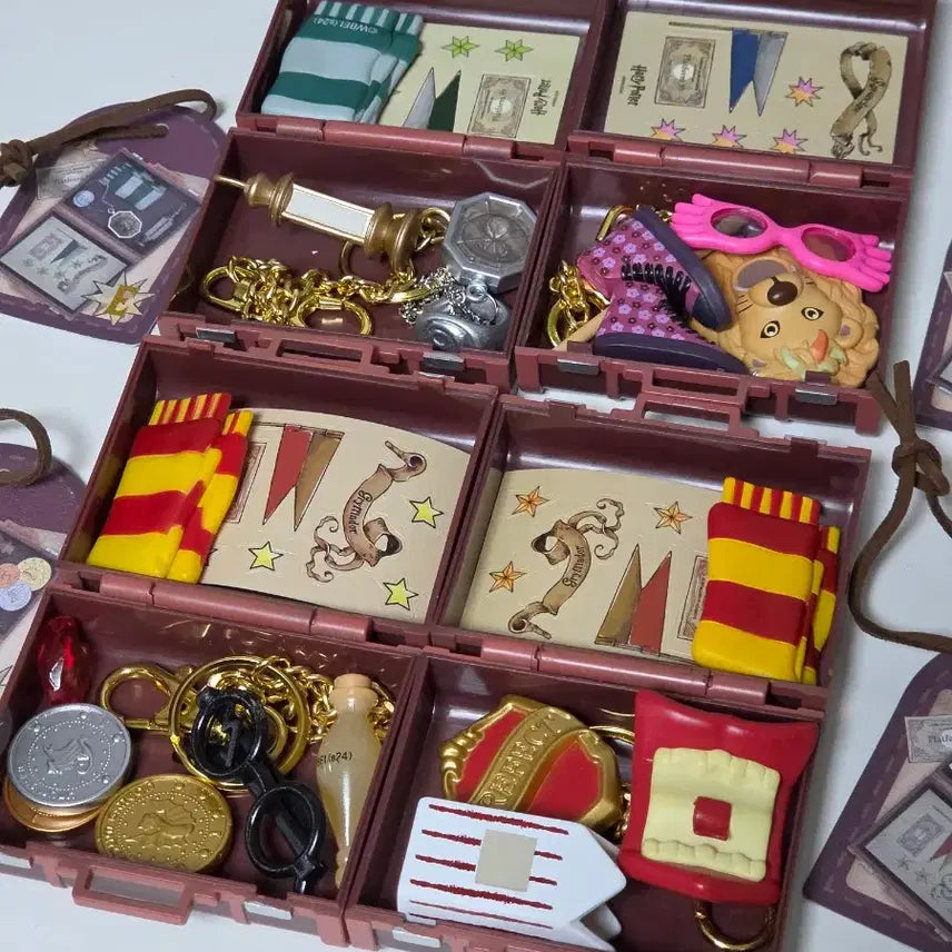 [BUNJANG] Harry Potter Miniso Trunk Miniature 4-Piece Set / 해리포터 미니소 트렁크 미니어쳐 4종일괄