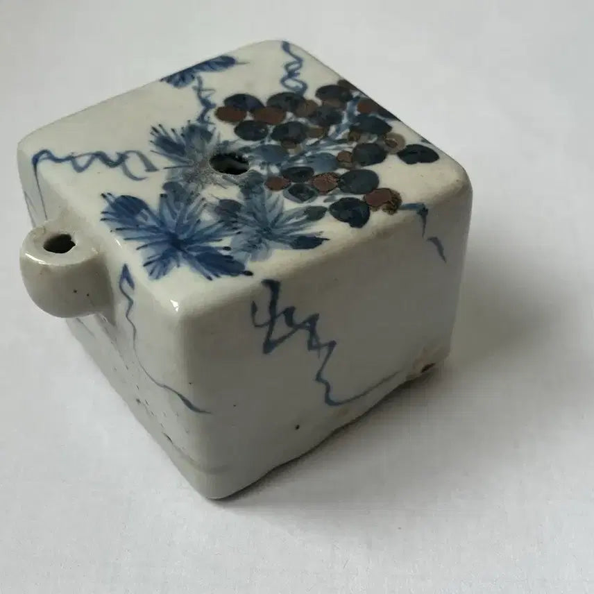 [BUNJANG] Grape Motif Square Inkstone Holder / 포도문 사각 연적 문방사우 도자기