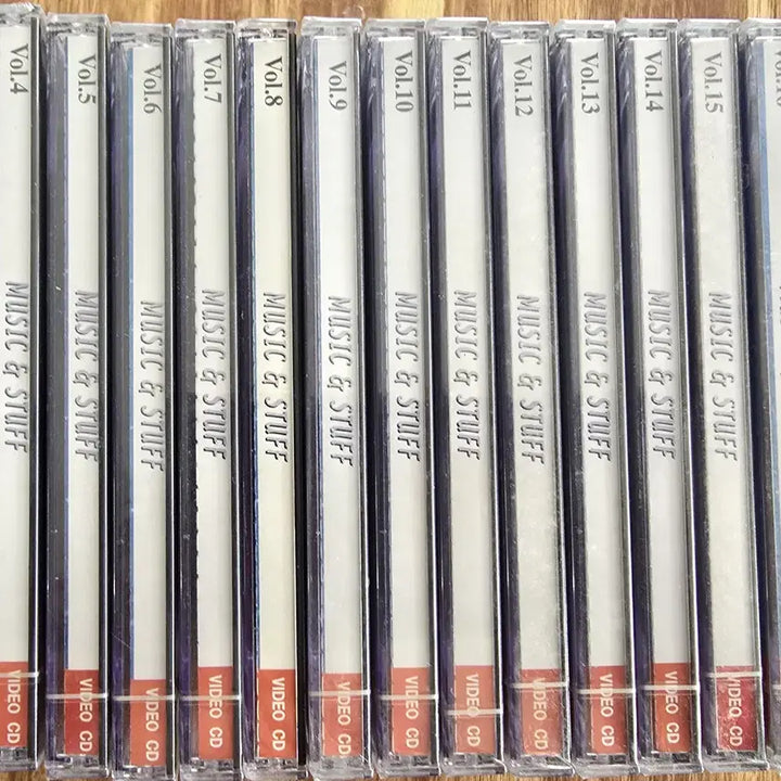 [BUNJANG] Pop Music Video CD Music &amp; Stuff (Vol.1-19) Bundle Set / 34 미개봉+개봉 중고 CD 일괄판매 총 19개 (사용감/세월감/미세 스크래치 감안해 싸게 일괄 정리합니다).