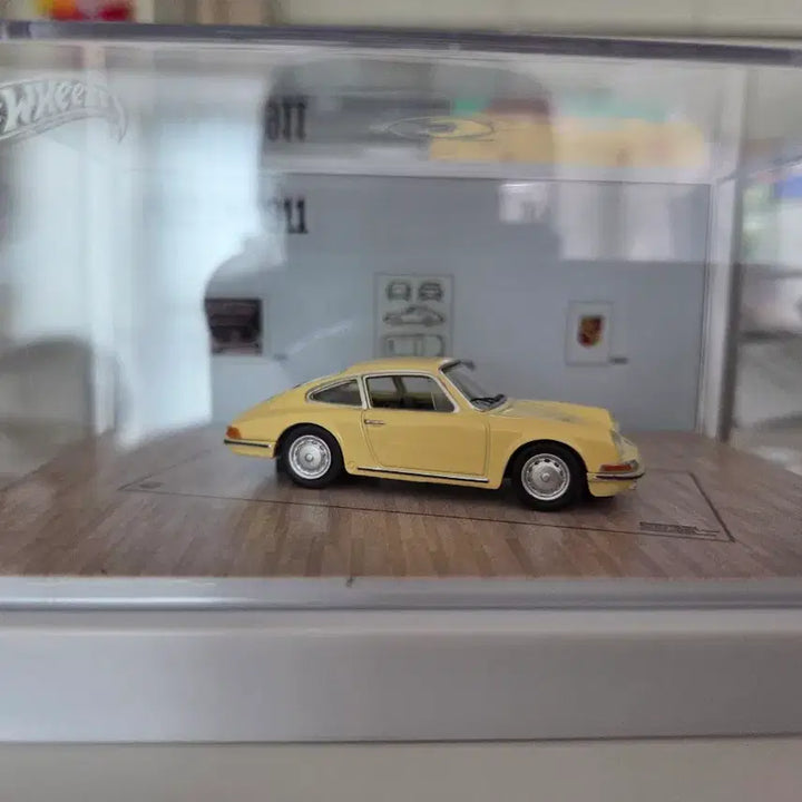 [BUNJANG] Hot Wheels MOMA Porsche 911 / 핫휠 moma 포르쉐 911
