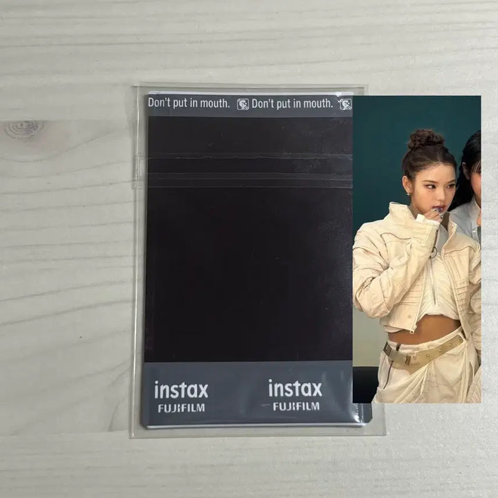 [BUNJANG] IZNA Mai Signed Polaroid / 이즈나 마이 싸폴 판매 양도 사인폴라로이드 izna mai signed polaroid