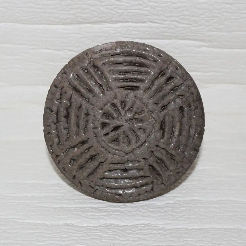 [BUNJANG] Joseon Dynasty Authentic Ice Crackle Pattern Rice Cake Mold / [진품] 조선시대 도자기 빙열문 깨죽 도자기 떡살