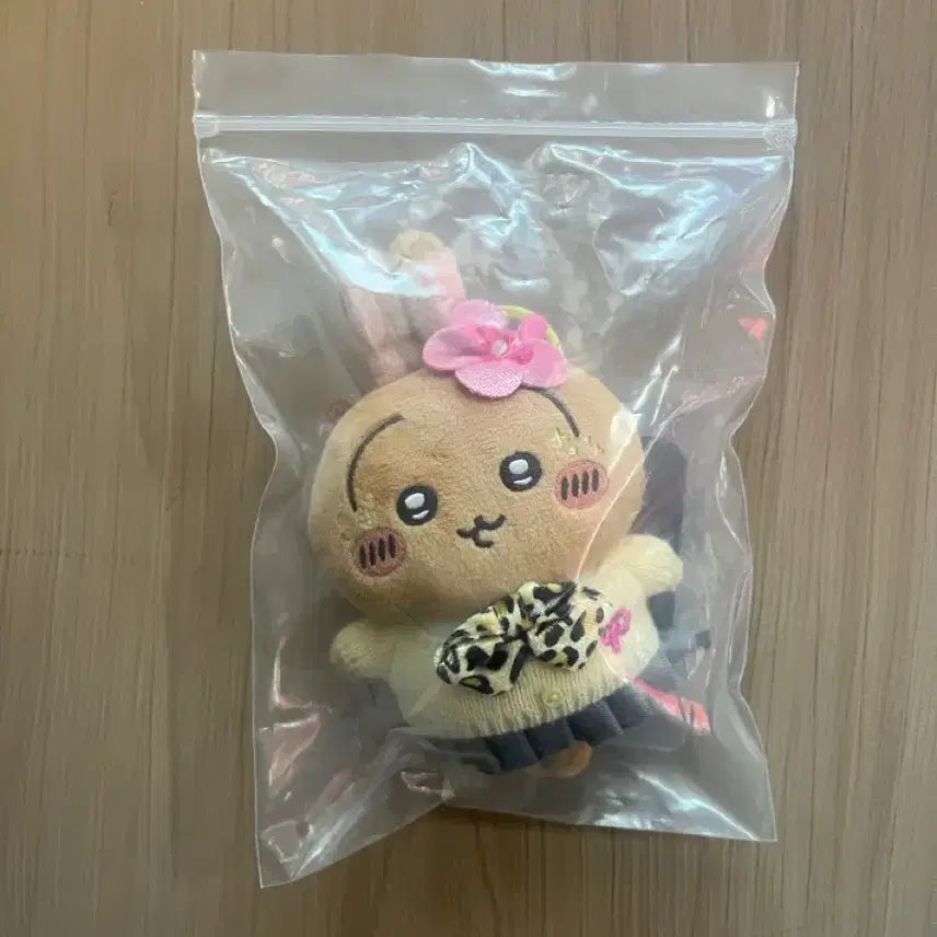 [BUNJANG] Chiikawa Gyaru 9090 Usagi Mascot Plush Keyring Authentic / 치이카와 갸루 9090 우사기 마스코트 인형 키링 정품