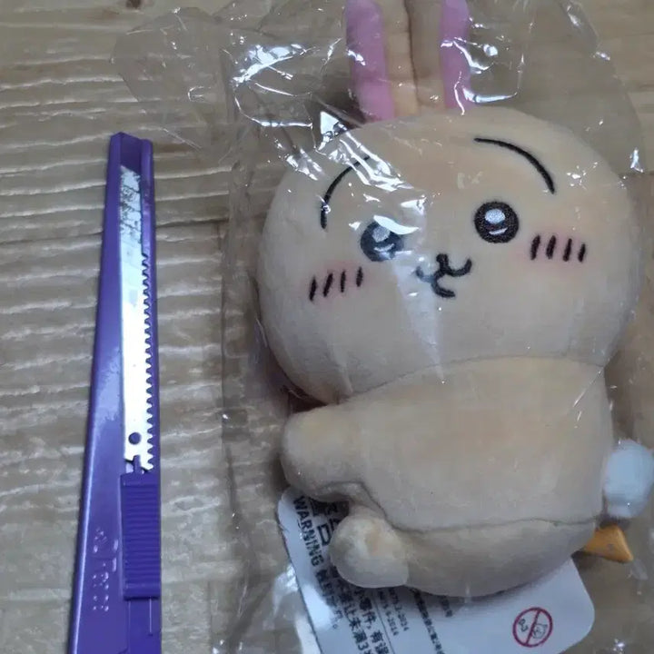 [BUNJANG] Chiikawa Usagi Clip-on Plush / 치이카와 우사기 클립형