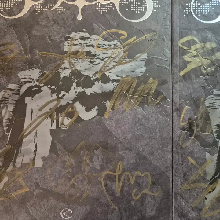 [BUNJANG] CRAVITY Signed Album Bundle Set / 크래피티 싸인앨범 두장 무료배송