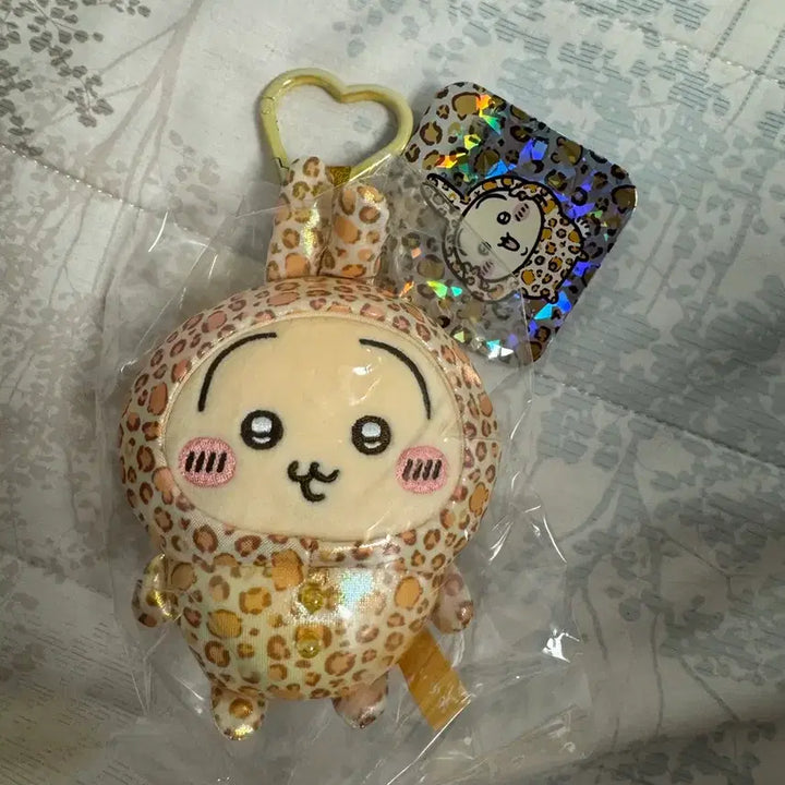 [BUNJANG] Leopard Print Rabbit Bag Charm / 용치마 레오파드 호피 우사기 새상품