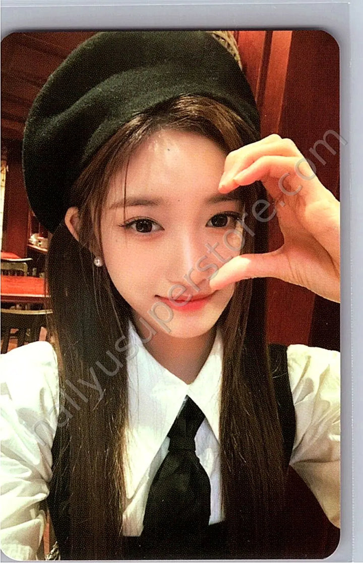 IVE - Leeseo - The Prom Queens: 1st Fan Concert A version selfie trading card