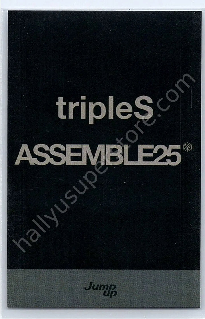 tripleS - Kaede - Assemble25 Jump-up polaroid
