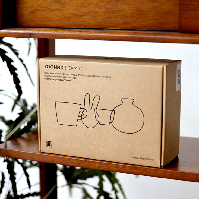 ** horse-shaped bottle set