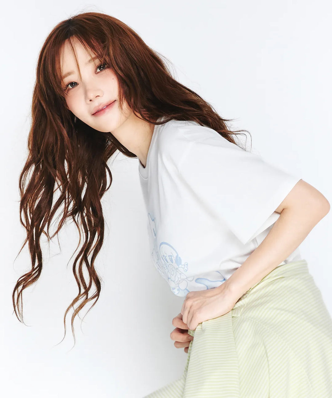 **QWER -Ames-Worldwide QWER CHARACTER TEE WHITE