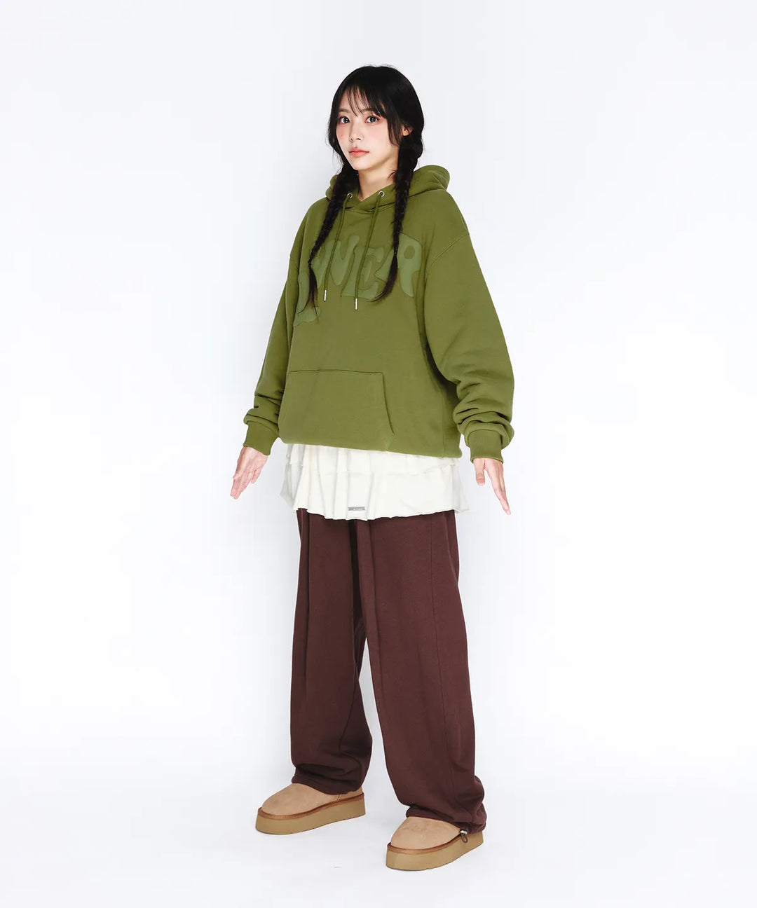 **QWER -Ames-Worldwide  BASIC APPLIQUE SWEATSHIRT GREEN