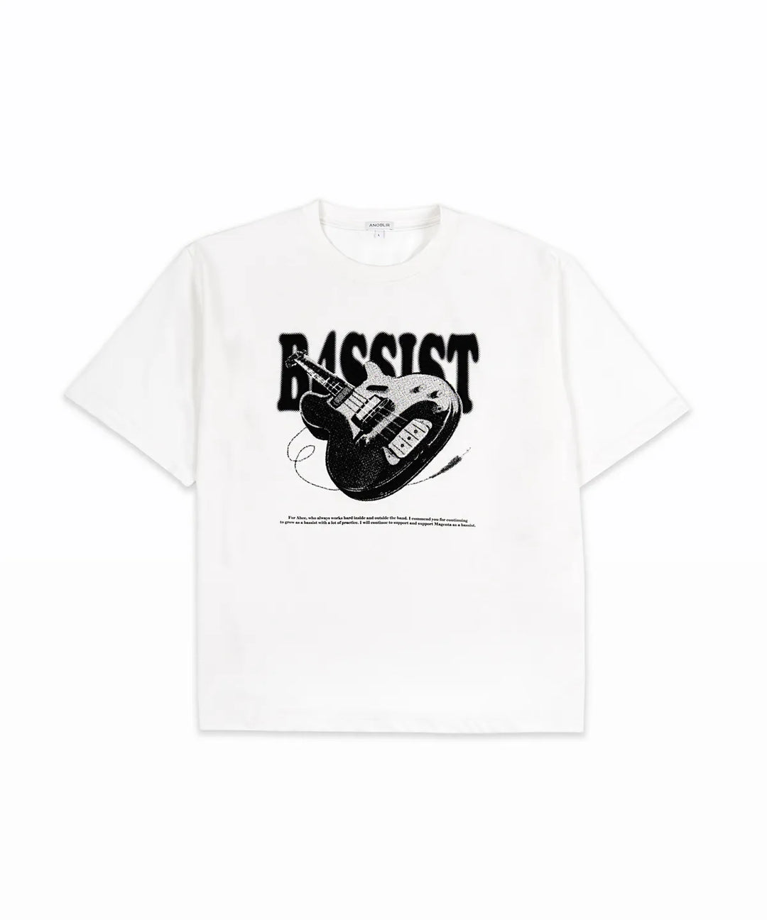 **QWER -Magenta  base half-tone T-shirt (White)